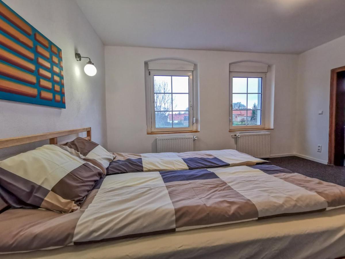 Apartment In Herrenhaus Gross Pinnow Dış mekan fotoğraf